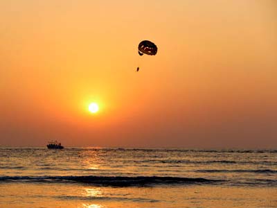 Things To Do https://oceanfrontcottage.icnd-cdn.com/images/thingstodo/tybee-island-charters.jpg