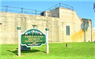 Things To Do https://oceanfrontcottage.icnd-cdn.com/images/thingstodo/tybee_island_museum__2_.jpg