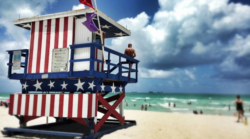 Lifgard Shack On Beach